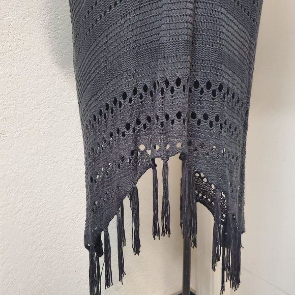 Black Crochet Open-Front Fringe Cape - Picture 6 of 6